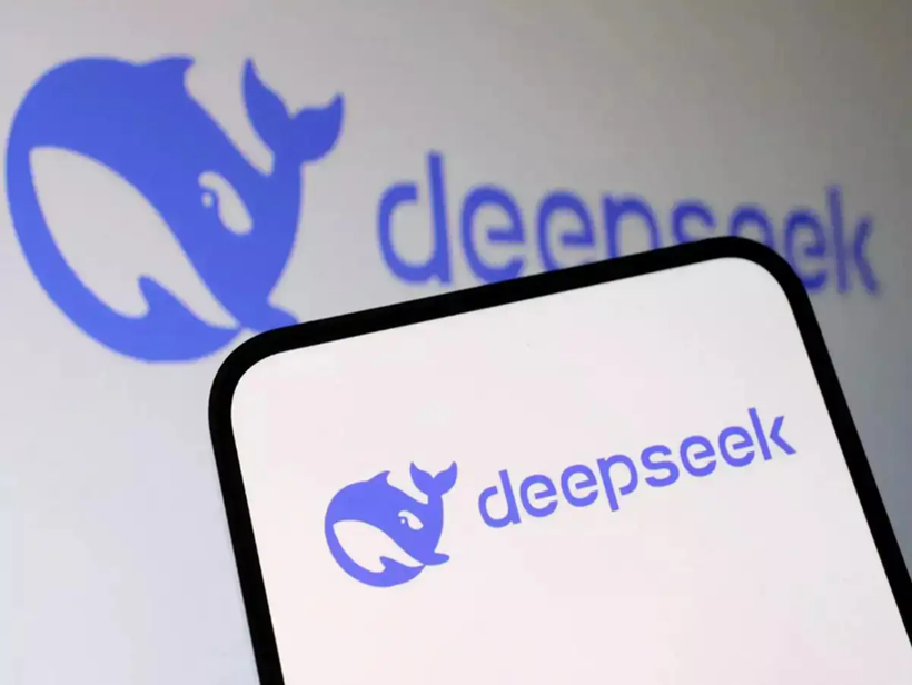 DeepSeek: ثورة الذكاء الاصطناعي التي تتحدى GPT-4 و Google Gemini